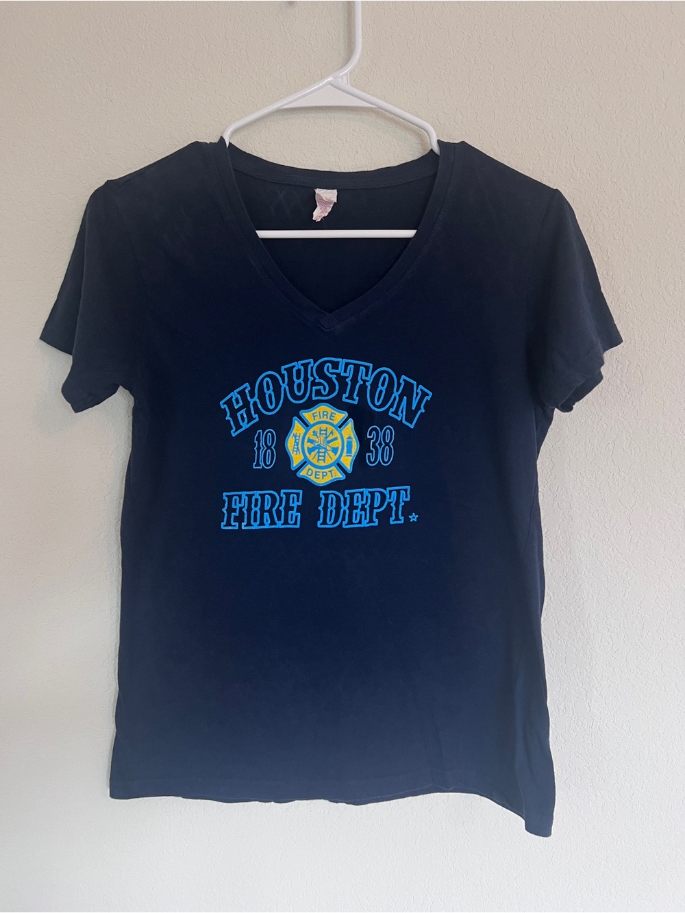 Houston Fire Dept HFD Maltese Cross V-Neck T-Shirt - Navy Blue 100% cotton